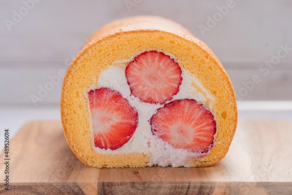 Obraz いちごのロールケーキ