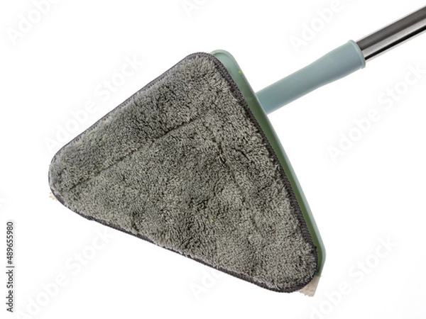 Obraz The mop is triangular with interchangeable nozzles.