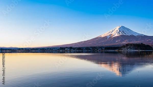 Fototapeta 河口湖から眺める朝焼けの富士山　冬景