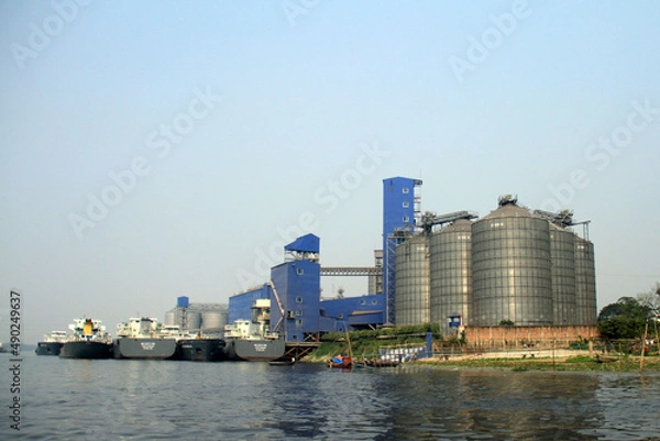 Fototapeta grain elevator in the port