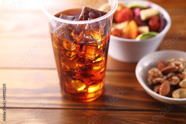 Fototapeta ドライフルーツとドリンク