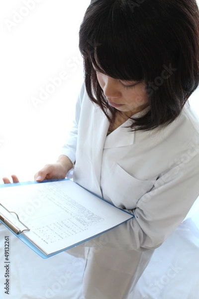 Fototapeta 白衣の女性