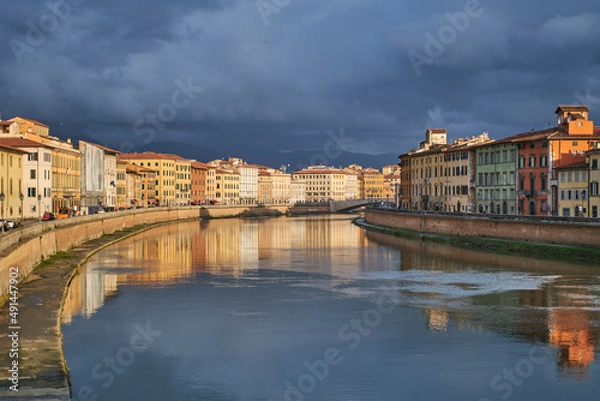 Fototapeta Rzeka Arno w Pizie.