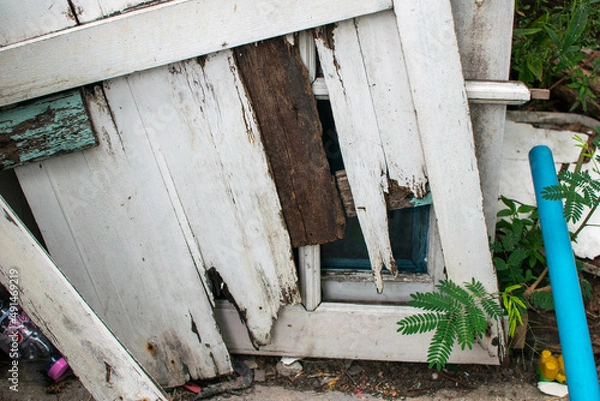 Obraz Decayed wood window