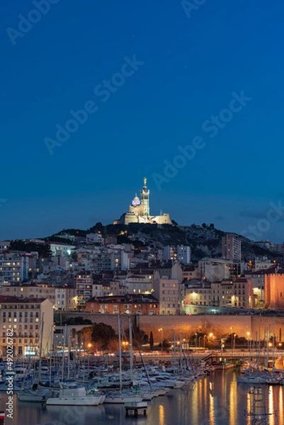Obraz The Old Port and Basilica of Notre Dame de la Garde at dusk in Marseille, France