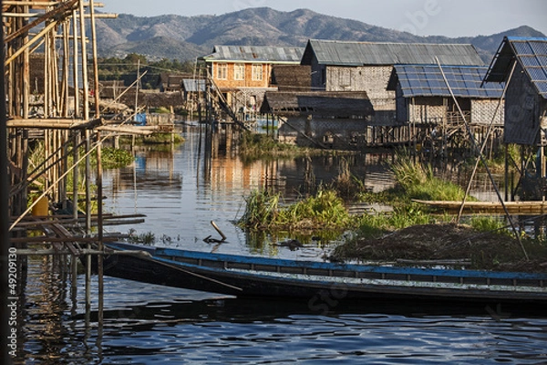 Obraz Myanmar, village on the lake