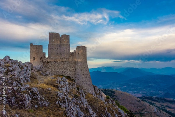 Fototapeta CALASCIO, ITALY, 8 AUGUST 2021 Rocca Calascio Castle in Gran Sasso National Park, Abruzzo