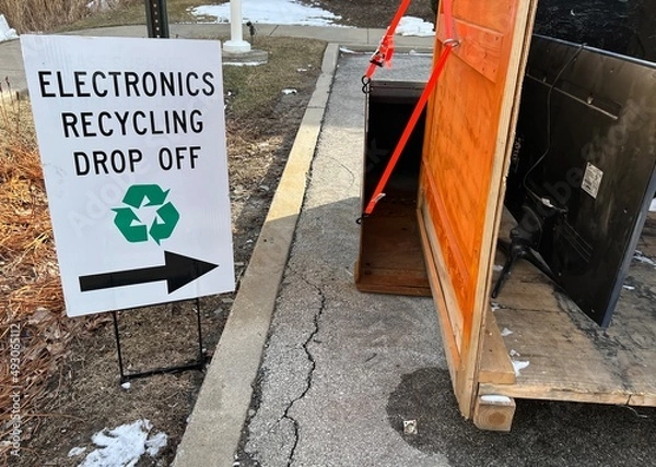 Obraz Community electronics recycling drop off station.