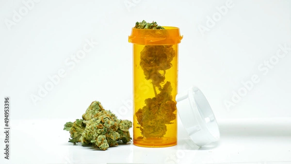 Obraz Pill bottle half way full