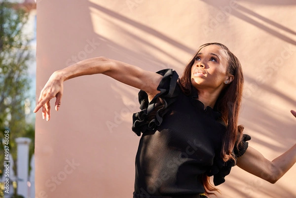 Obraz woman dancing with arm wave