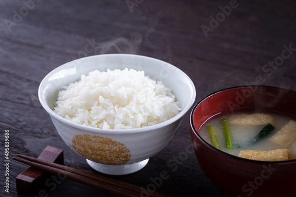Fototapeta 炊きたてのごはんと味噌汁