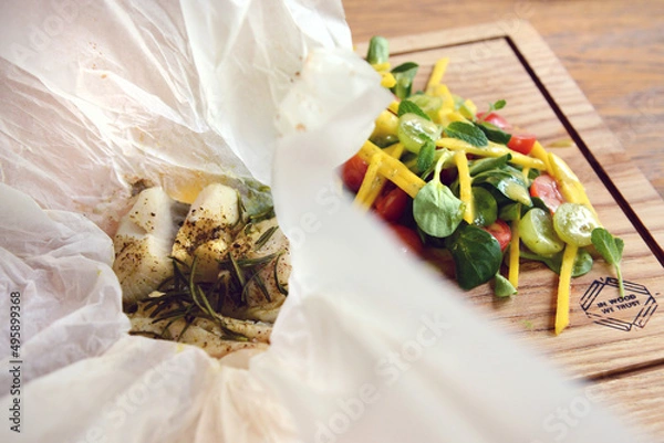 Obraz Potrawa warzywna, ryba, sałatka