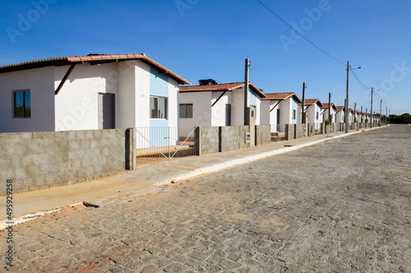 Obraz minha casa minha vida - conjunto residencial do programa minha casa minha vida com infraestrutura iluminação e pavimentação a paralelepípedo
