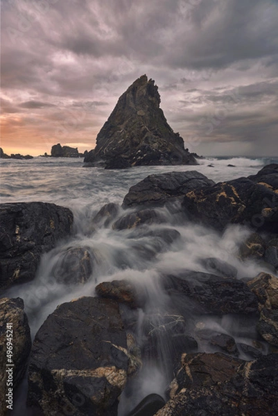 Fototapeta The Stone Fin