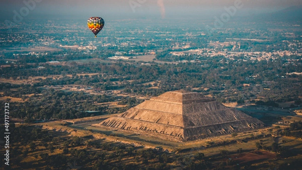 Fototapeta view of the air balloon and pyramid