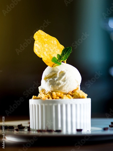 Obraz Vanilla ice cream with crisps