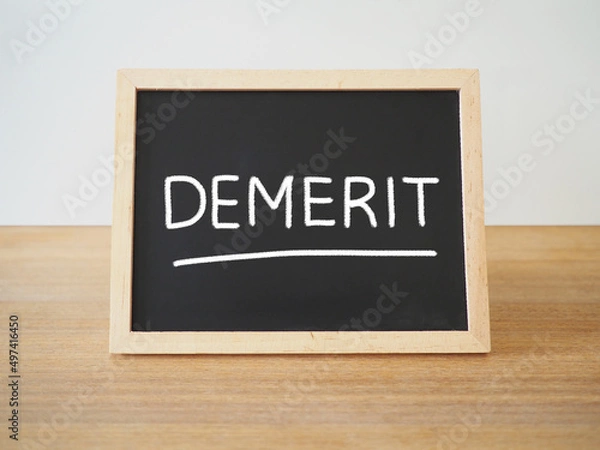 Fototapeta デメリット（Demerit）とチョークで書かれた黒板