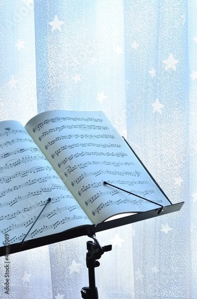 Obraz 星のカーテンと楽譜