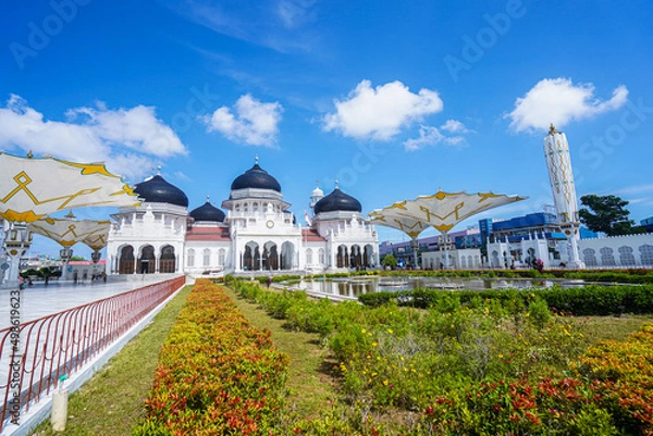 Obraz Baiturrahman Banda Aceh Great Mosque view from the flower, Indonesia.