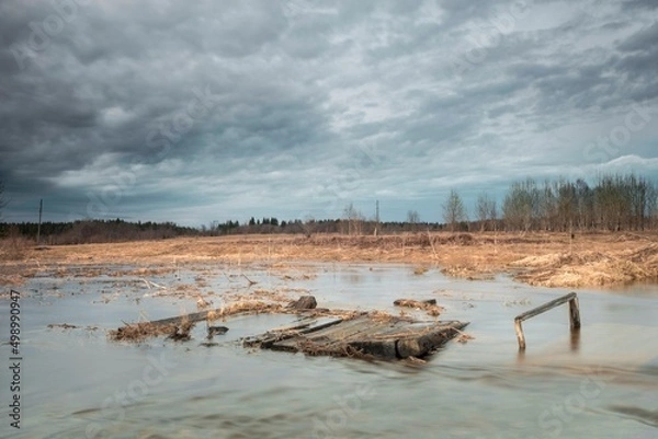 Obraz destroyed wooden bridge in voded