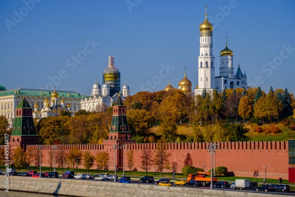 Obraz Russia, Moscow, view of the Kremlin on a sunny autumn morning.