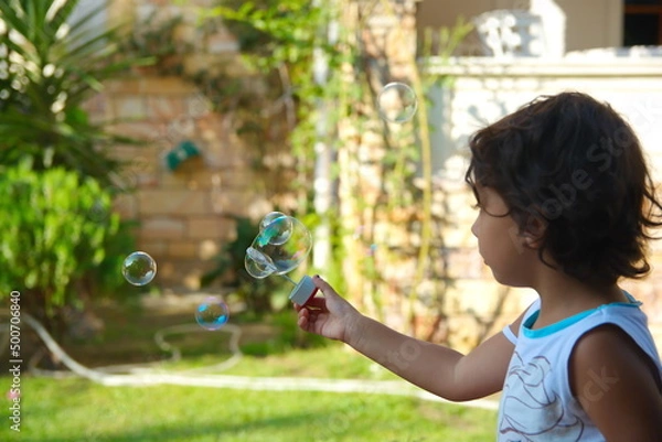 Obraz foam blowing game