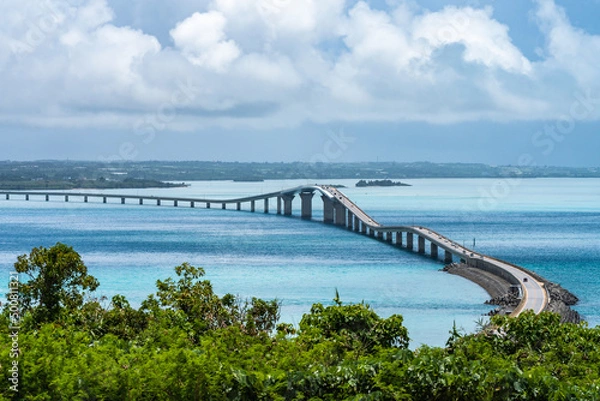 Fototapeta 沖縄県・伊良部島から眺める伊良部大橋