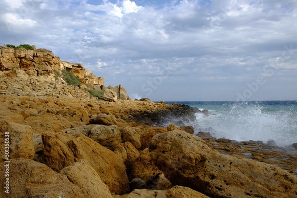 Obraz rocce mare onda costa