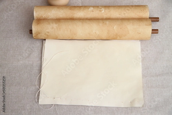 Obraz Pergamena con calamaio e penna