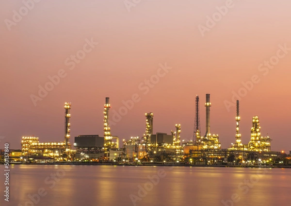 Obraz Oil  refinery before sunrise