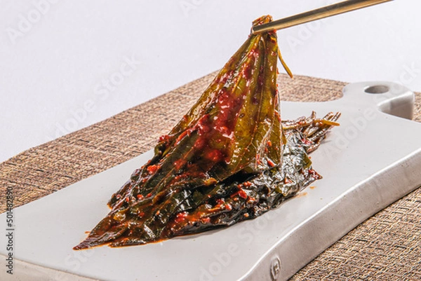 Obraz 신선한 야채 채소로 무친 깻잎 무침 반찬