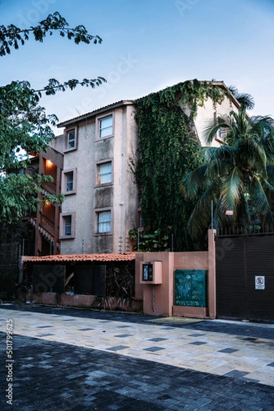 Fototapeta building in the streets in cancun