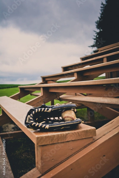 Obraz Baseball Glove on Bleacher