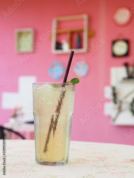 Obraz mojito cocktail at the bar counter