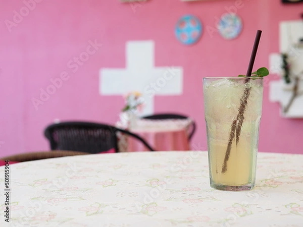 Obraz mojito cocktail at the bar counter