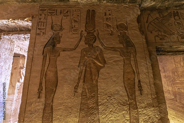 Obraz Abu Simbel, Egypt -  November 16, 2021: Inside the great ancient Egyptian temple of Nefertari at Abu Simbel, Egypt
