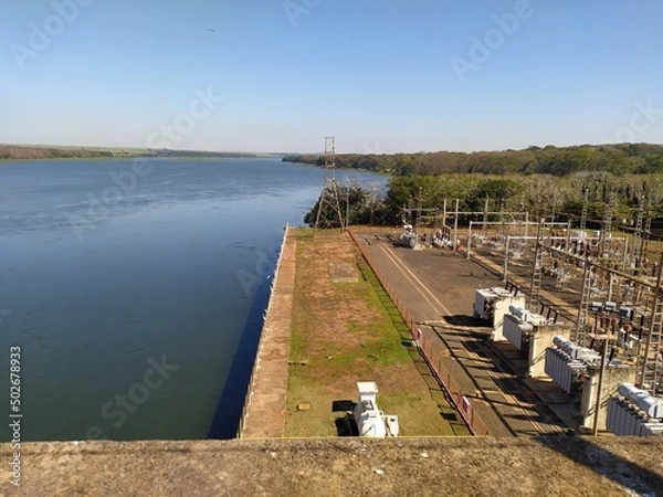 Fototapeta A combinação do desenvolvimento e a natureza