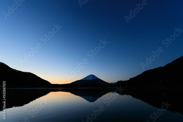 Obraz 朝明けの精進湖