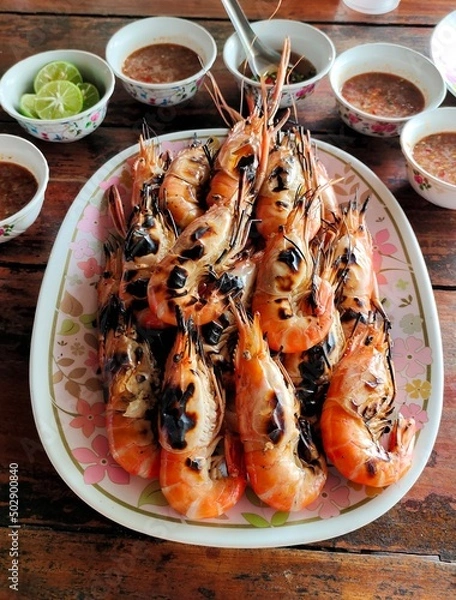 Obraz grilled shrimp on a plate