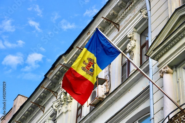 Obraz Moldovan flag on embassy