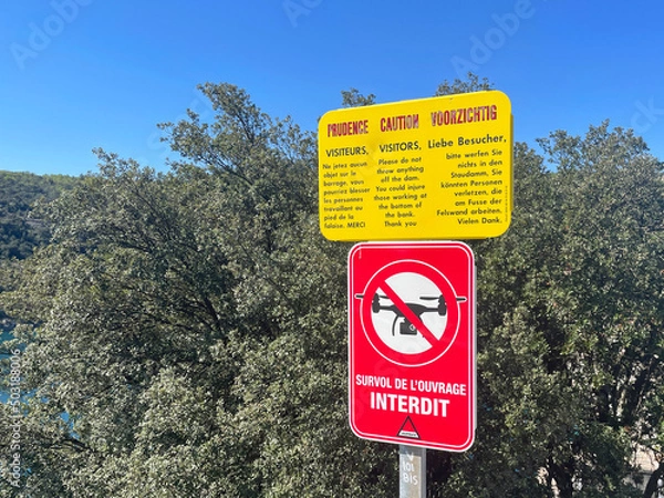Obraz Alpes-de-Haute-Provence, France - April 26, 2022: France flying restrictions sign for recreational drones.