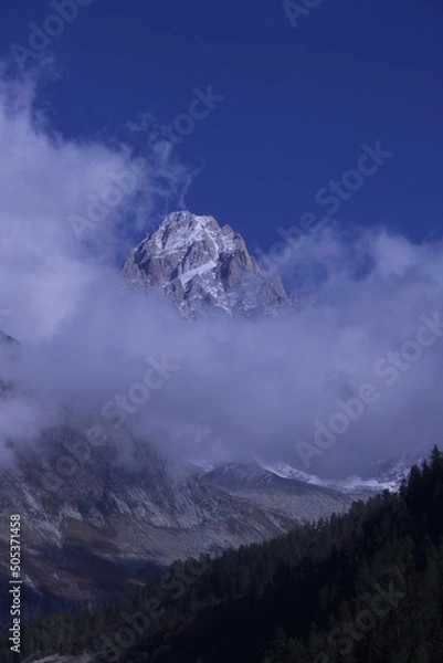Obraz montagnes embrumées