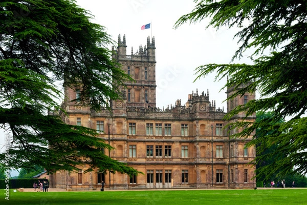 Obraz NEWBURY, HAMPSHIRE, ENGLAND - MAY 27 2018: Highclere Castle, a Jacobethan style country house, home of the Earl and Countess of Carnarvon. Setting of Downton Abbey - UK