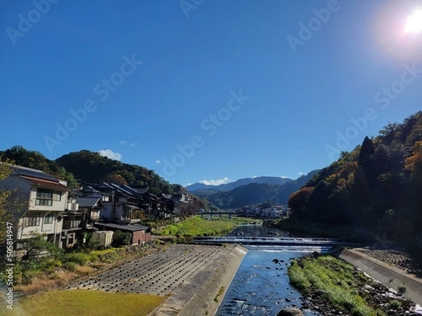 Obraz 川のある景色