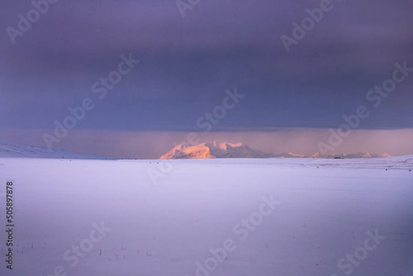 Obraz Spitsbergen during winter time, Svalbard