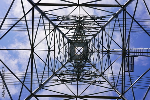 Obraz 下から見た鉄塔と青空(ズーム)

