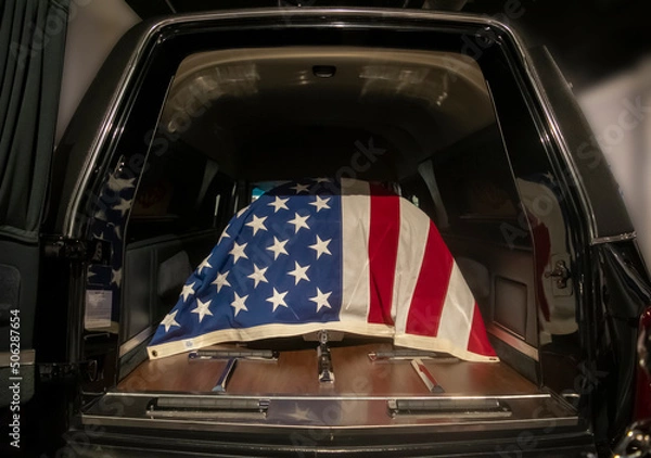 Obraz flag draped casket in hearse