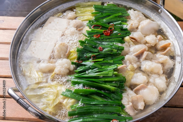 Obraz もつ鍋 牛肉 ニラ 豆腐 鍋 湯豆腐 ホルモン鍋