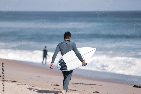 Obraz Surfer entering water