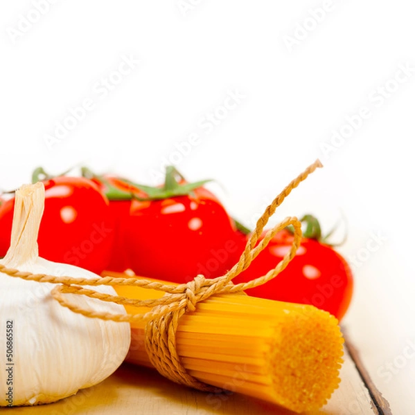 Obraz Italian basic pasta ingredients